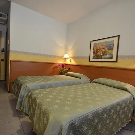 Hotel Edo 3*